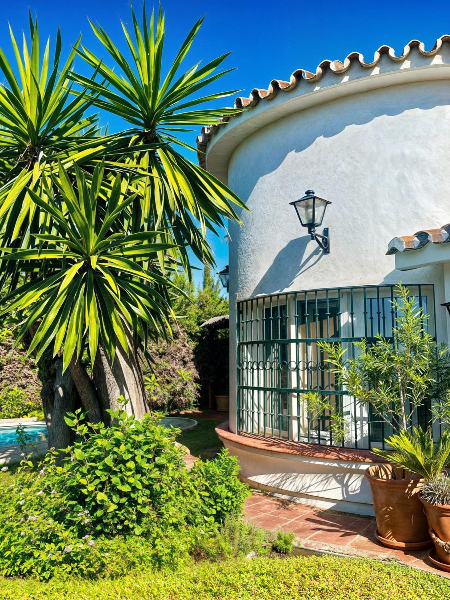 Villa Alfredo - Private Pool Next To The Beach Estepona Exterior photo